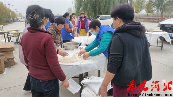 小张庄举办“爱在夕阳、新风传扬”文艺汇演,谱写乡风文明新篇章(图19) 小张庄举办“爱在夕阳、新风传扬”文艺汇演,谱写乡风文明新篇章(图19)